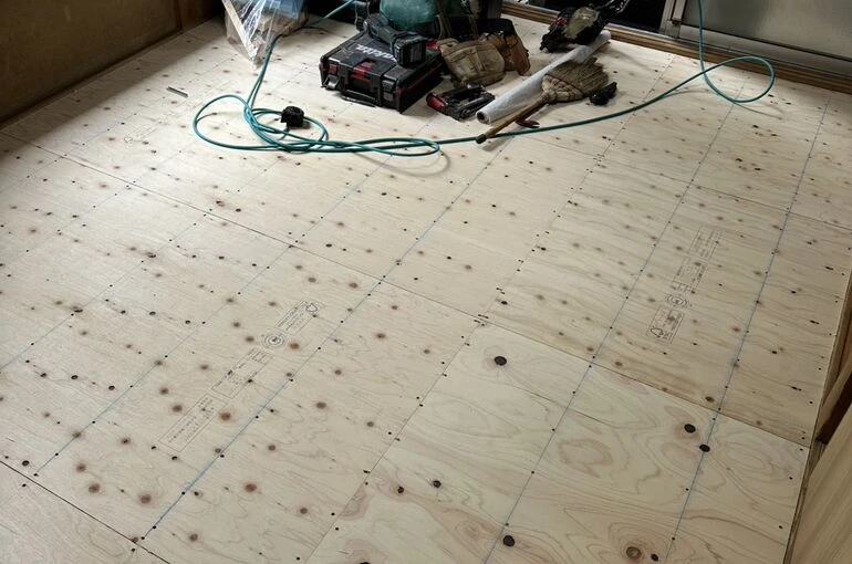    【横浜市】和室から洋室へリフォーム｜床断熱・床下地施工を行いました   
